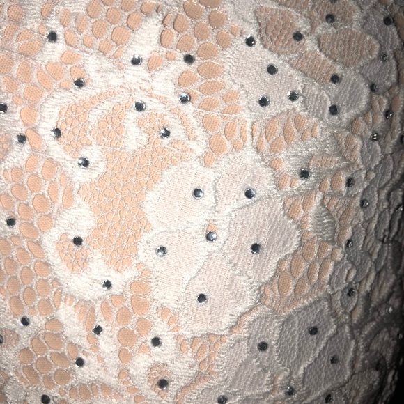 White, (more of a winter white) lace formal gown - Picture 4 of 7